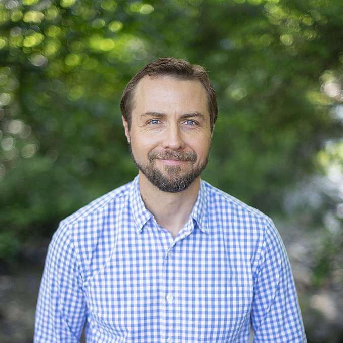 Link to Tom Rogers bio